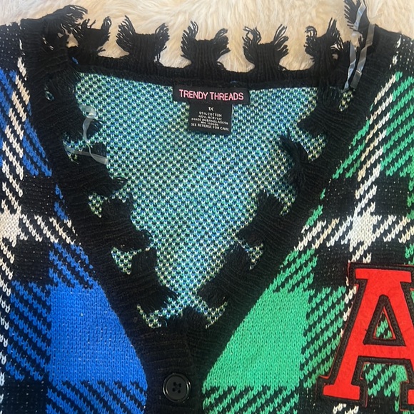 Sweater - Picture 9 of 13